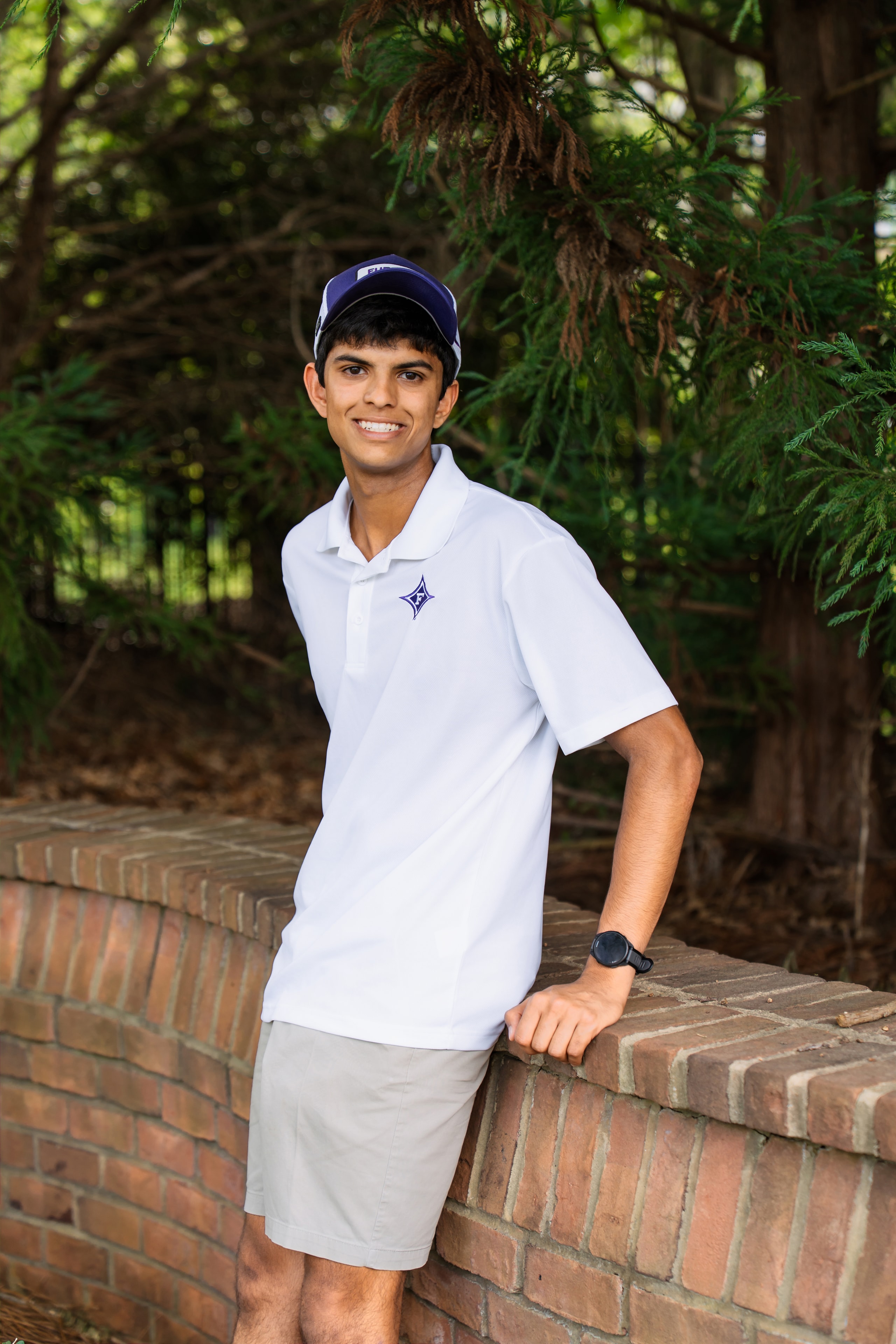 Senior Portrait — Leaning on Wall